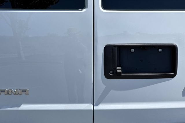 2025 GMC Savana Cargo 2500 Regular Wheelbase Rear-Wheel Drive