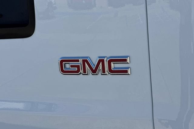 2025 GMC Savana Cargo 2500 Regular Wheelbase Rear-Wheel Drive