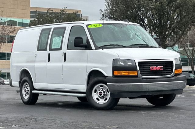 2024 GMC Savana Cargo 2500 2500 Regular Wheelbase Rear-Wheel Drive