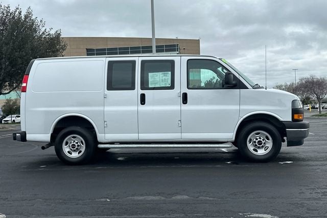 2024 GMC Savana Cargo 2500 2500 Regular Wheelbase Rear-Wheel Drive