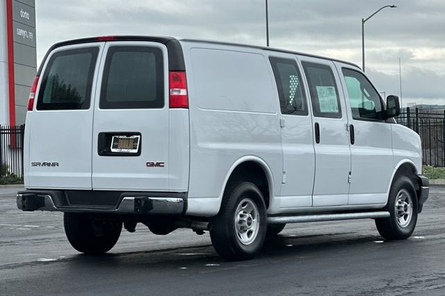 2024 GMC Savana Cargo 2500 2500 Regular Wheelbase Rear-Wheel Drive