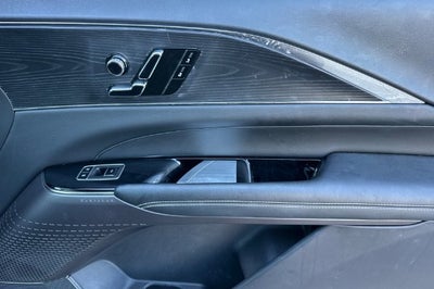 2024 Cadillac LYRIQ 4dr Luxury w/1SC