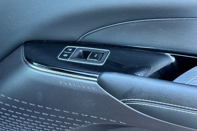 2024 Cadillac LYRIQ 4dr Luxury w/1SC
