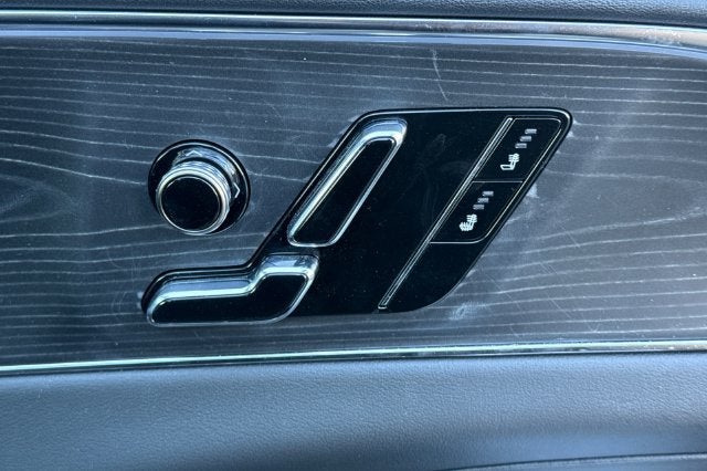 2024 Cadillac LYRIQ 4dr Luxury w/1SC