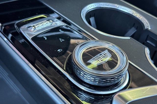 2024 Cadillac LYRIQ 4dr Luxury w/1SC