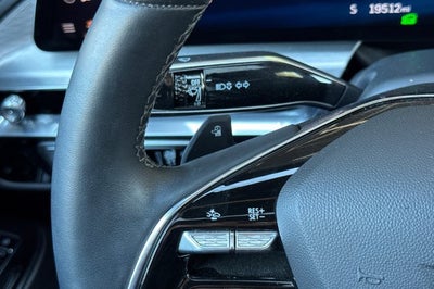 2024 Cadillac LYRIQ 4dr Luxury w/1SC