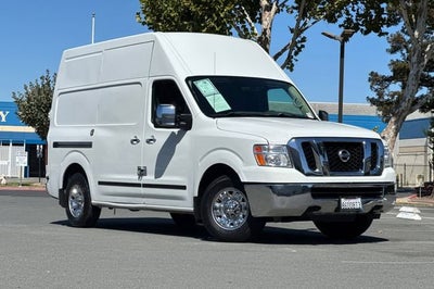 2017 Nissan NV Cargo NV3500 HD NV3500 HD High Roof V8 SL