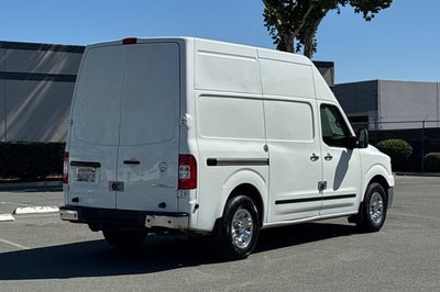 2017 Nissan NV Cargo NV3500 HD NV3500 HD High Roof V8 SL
