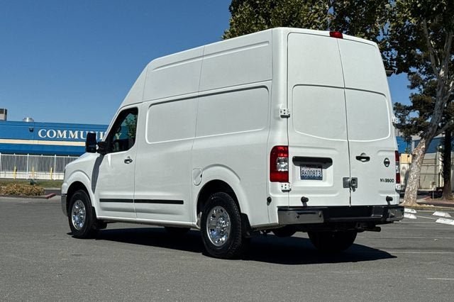 2017 Nissan NV Cargo NV3500 HD NV3500 HD High Roof V8 SL