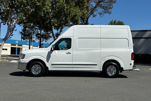 2017 Nissan NV Cargo NV3500 HD NV3500 HD High Roof V8 SL