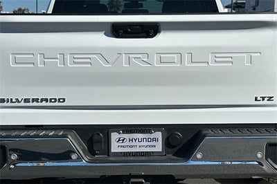 2022 Chevrolet Silverado 2500 HD Crew Cab Standard Box 4-Wheel Drive LTZ