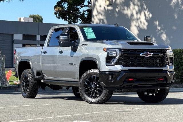 2026 Chevrolet Silverado 2500 HD Crew Cab Standard Box 4-Wheel Drive ZR2