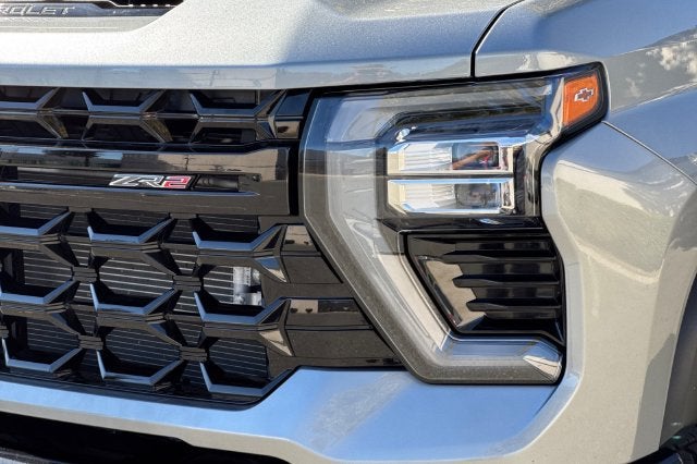 2026 Chevrolet Silverado 2500 HD Crew Cab Standard Box 4-Wheel Drive ZR2