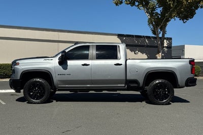 2026 Chevrolet Silverado 2500 HD Crew Cab Standard Box 4-Wheel Drive ZR2