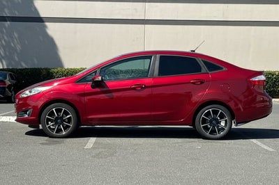 2016 Ford Fiesta 4dr Sdn SE