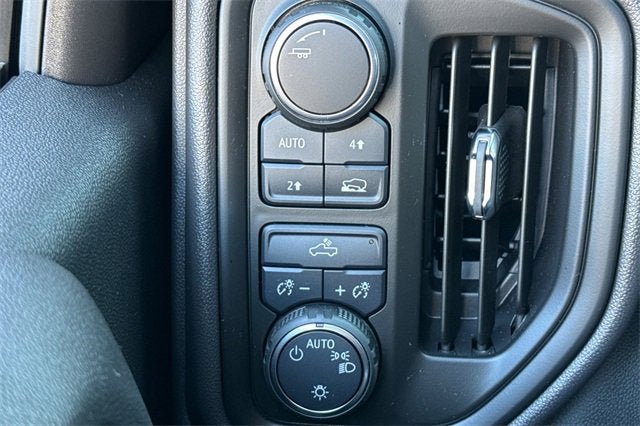 2025 Chevrolet Silverado 1500 Crew Cab Short Box 4-Wheel Drive Custom