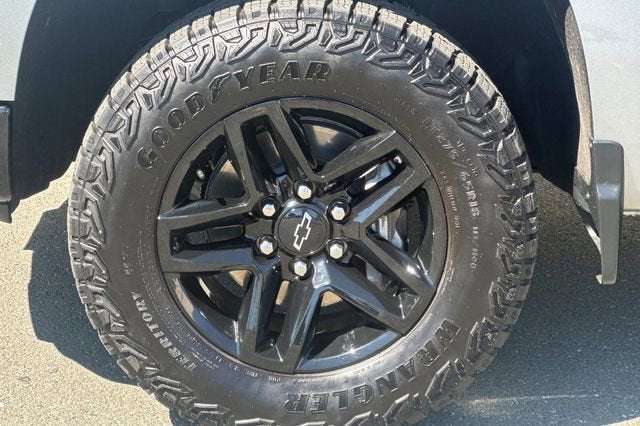 2024 Chevrolet Silverado 1500 Crew Cab Short Box 4-Wheel Drive LT Trail Boss