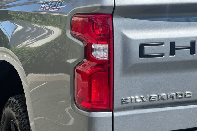 2024 Chevrolet Silverado 1500 Crew Cab Short Box 4-Wheel Drive LT Trail Boss