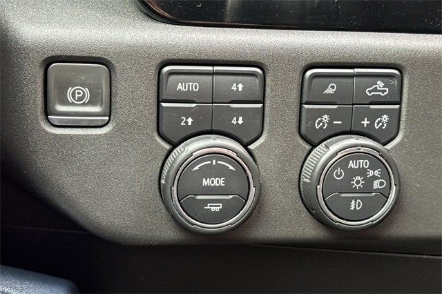 2022 Chevrolet Silverado 1500 Crew Cab Standard Box 4-Wheel Drive High Country