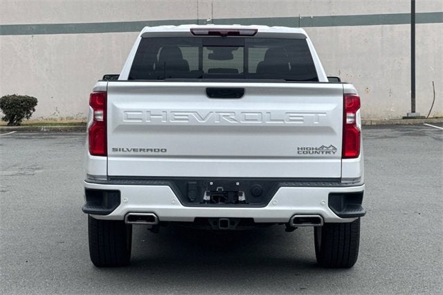 2022 Chevrolet Silverado 1500 Crew Cab Standard Box 4-Wheel Drive High Country