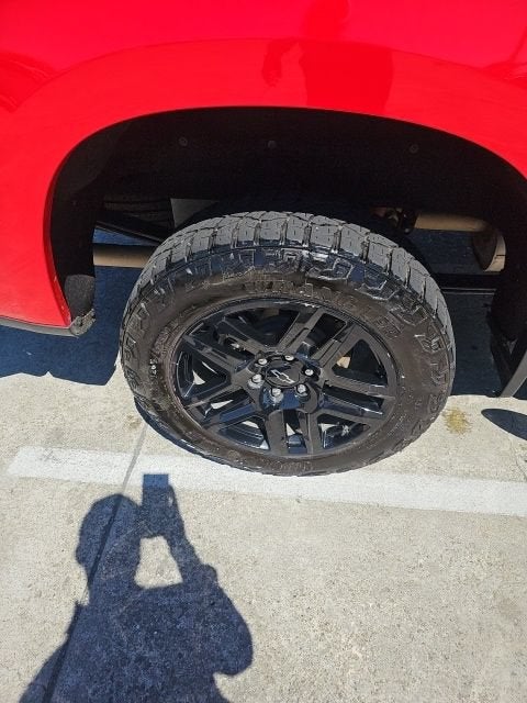 2025 Chevrolet Silverado 1500 Crew Cab Short Box 4-Wheel Drive Custom Trail Boss