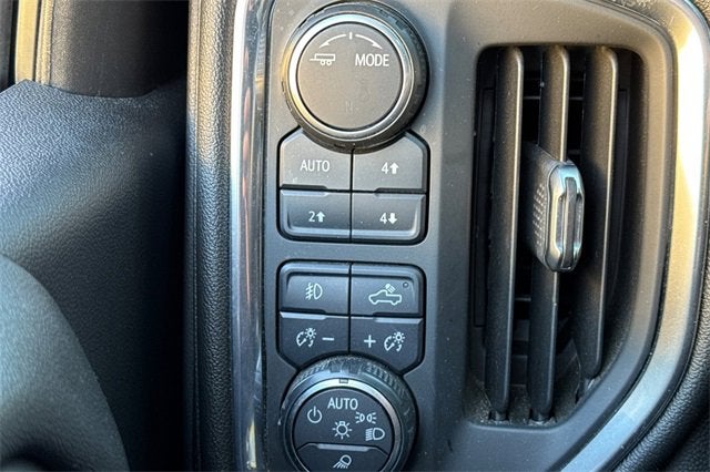 2021 Chevrolet Silverado 1500 Crew Cab Short Box 4-Wheel Drive LTZ