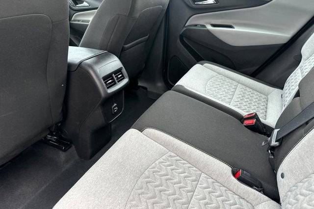 2022 Chevrolet Equinox FWD 4dr LS
