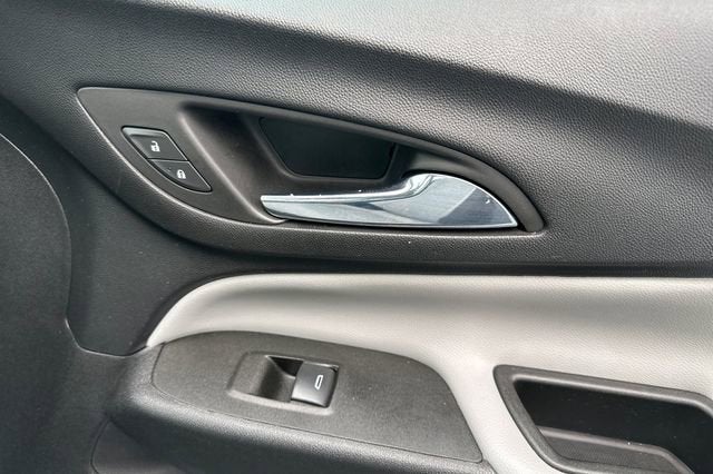 2022 Chevrolet Equinox FWD 4dr LS