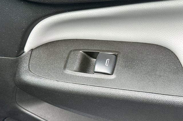 2022 Chevrolet Equinox FWD 4dr LS