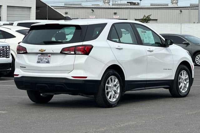 2022 Chevrolet Equinox FWD 4dr LS