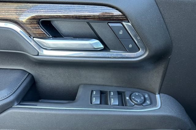 2025 GMC Sierra 1500 Crew Cab Short Box 4-Wheel Drive Elevation 3SB