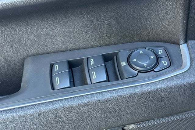 2025 GMC Sierra 1500 Crew Cab Short Box 4-Wheel Drive Elevation 3SB