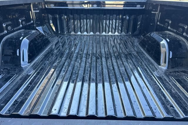 2025 GMC Sierra 1500 Crew Cab Short Box 4-Wheel Drive Elevation 3SB