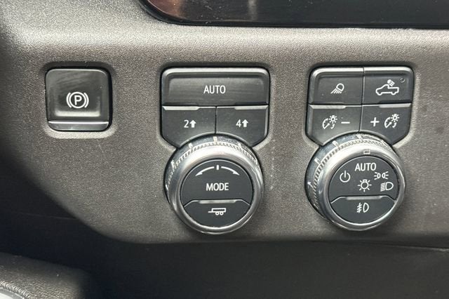 2025 GMC Sierra 1500 Crew Cab Short Box 4-Wheel Drive SLT