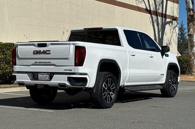 2022 GMC Sierra 1500 Crew Cab Short Box 4-Wheel Drive AT4
