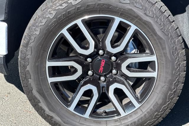 2022 GMC Sierra 1500 Crew Cab Short Box 4-Wheel Drive AT4