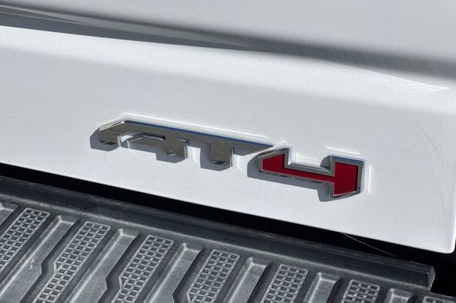 2022 GMC Sierra 1500 Crew Cab Short Box 4-Wheel Drive AT4