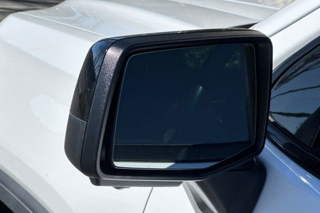 2022 GMC Sierra 1500 Crew Cab Short Box 4-Wheel Drive AT4