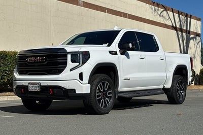 2022 GMC Sierra 1500 Crew Cab Short Box 4-Wheel Drive AT4