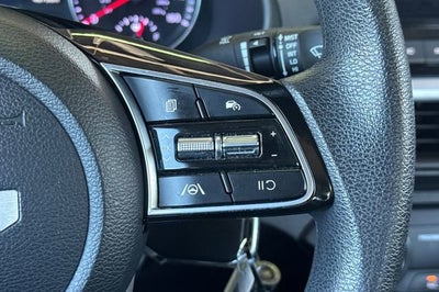 2023 Kia Forte LXS IVT