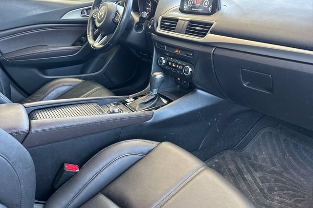 2017 Mazda Mazda3 Hatchback Touring Auto