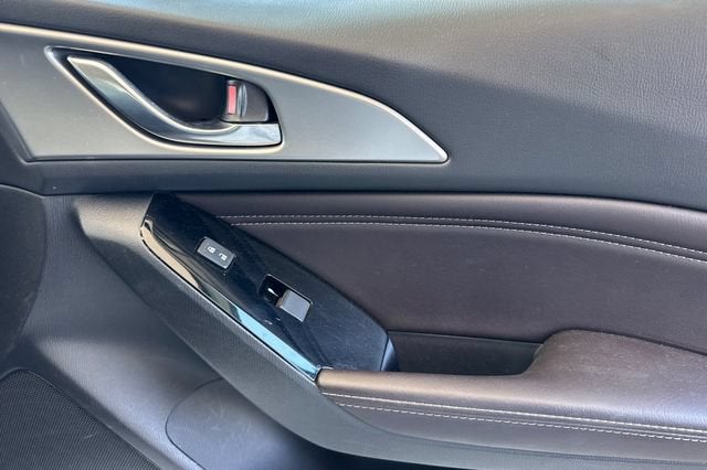 2017 Mazda Mazda3 Hatchback Touring Auto