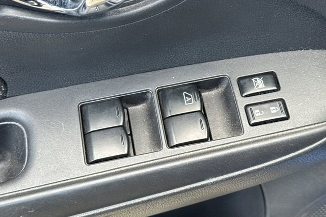 2013 Nissan Versa 4dr Sdn CVT 1.6 SL