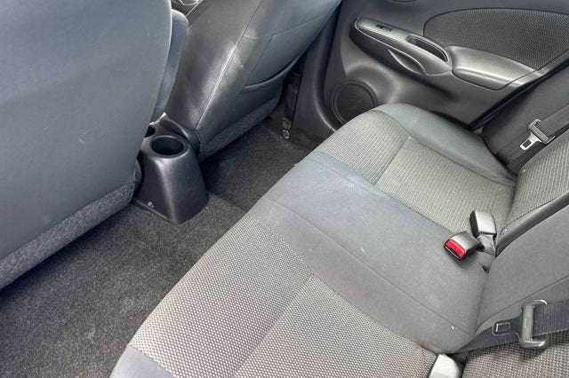 2013 Nissan Versa 4dr Sdn CVT 1.6 SL