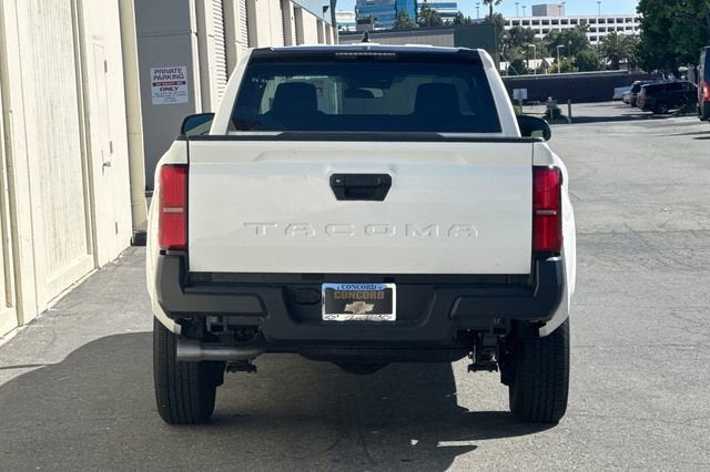 2024 Toyota Tacoma 2WD 2WD SR XtraCab 6' Bed AT (GS)