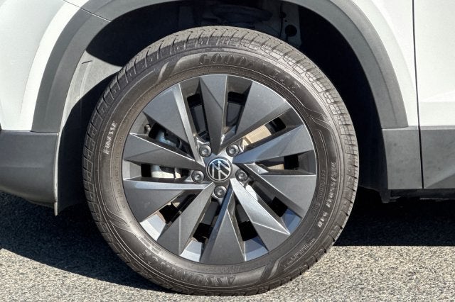 2024 Volkswagen Taos S FWD