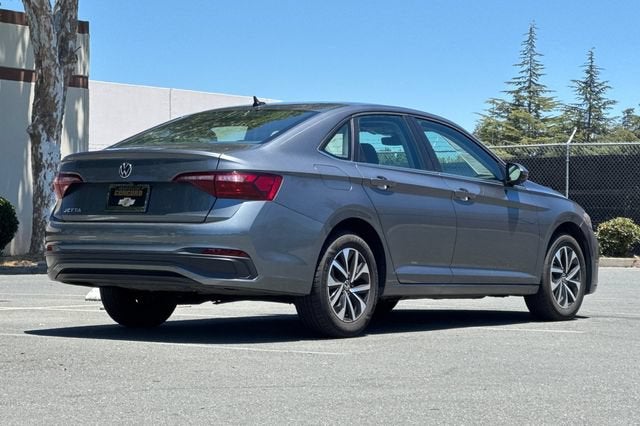 2024 Volkswagen Jetta S Auto