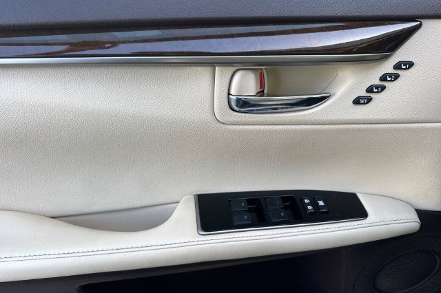 2016 Lexus ES 350 4dr Sdn