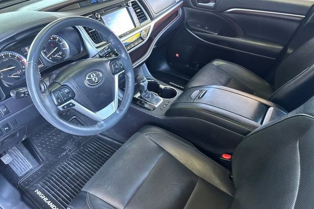 2016 Toyota Highlander AWD 4dr V6 Limited (Natl)