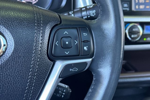2016 Toyota Highlander AWD 4dr V6 Limited (Natl)